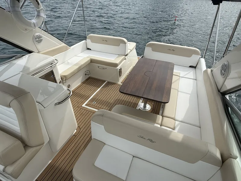 Slide: The Image of Sea Ray 370 Venture 2013 - 6847973