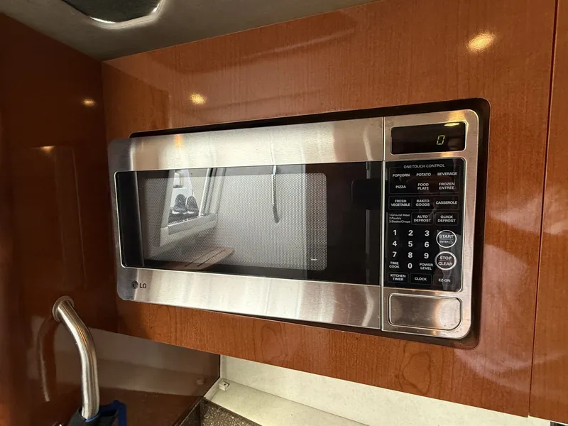 Slide: The Image of Sea Ray 370 Venture 2013 - 6848009
