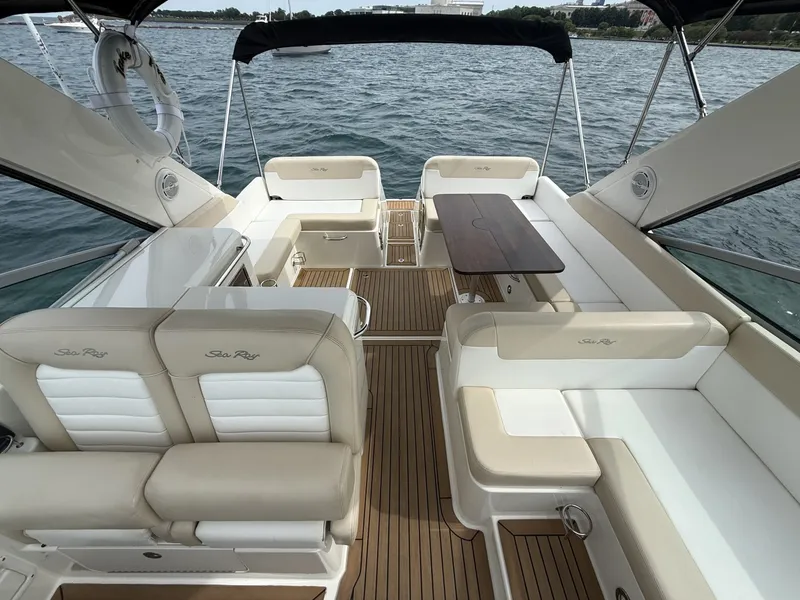 Slide: The Image of Sea Ray 370 Venture 2013 - 6847971