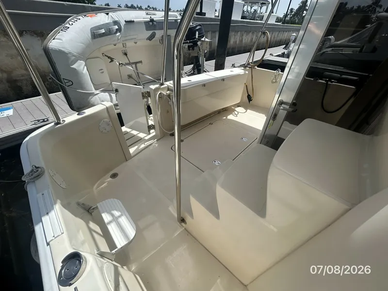 Slide: The Image of 40' Mainship aftdeck2 - 6848078