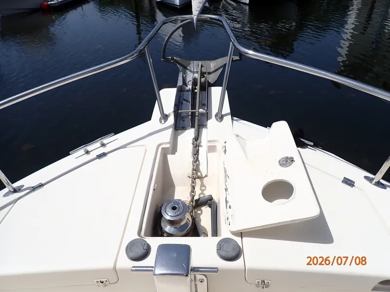 Slide: The Image of 40' Mainship anchor windlass2 - 6848090