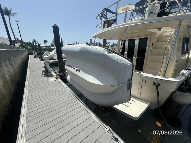 Slide: The Image of 40' Mainship tender3 - 6848175