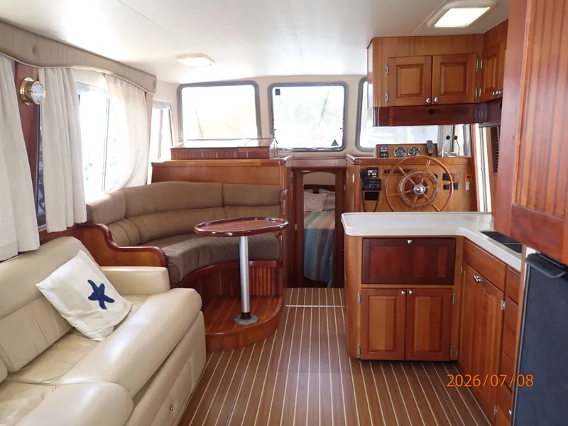 Slide: The Image of 40' Mainship salon forward - 6848700