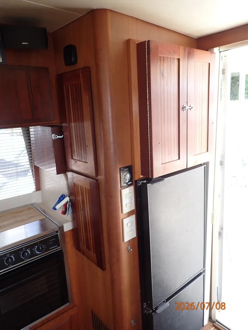 Slide: The Image of 40' Mainship galley refrigeration - 6848117