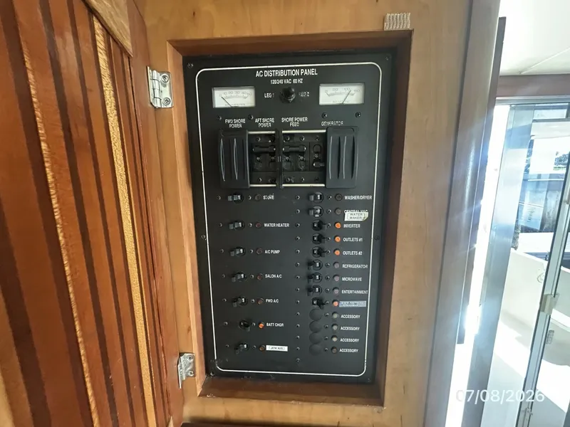 Slide: The Image of 40' Mainship electrical panel2 - 6848095