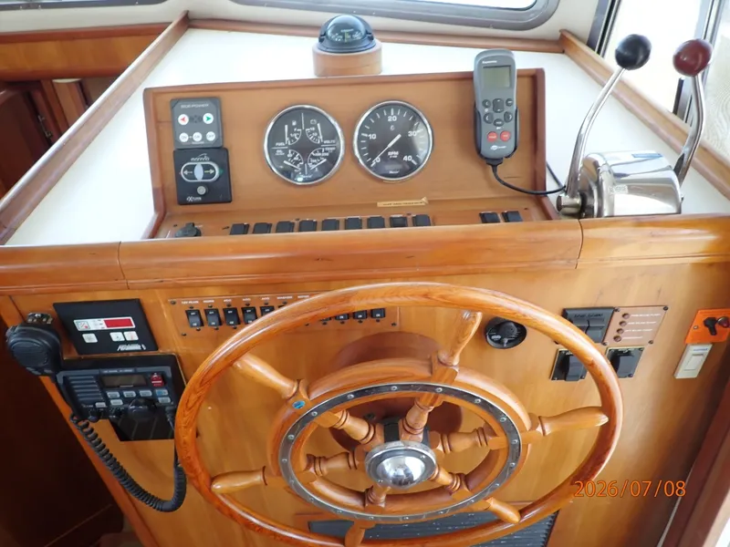 Slide: The Image of 40' Mainship lower helm2 - 6848125