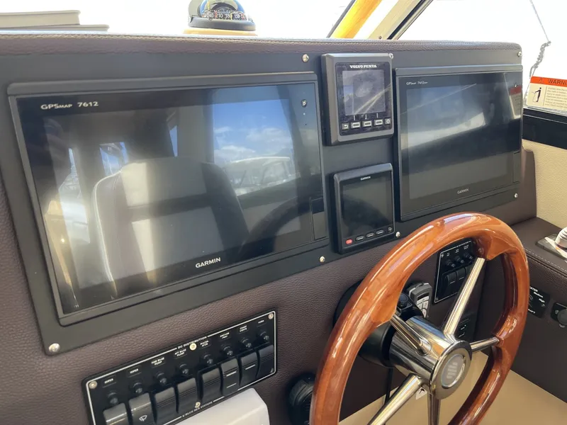 Slide: The Image of Cutwater C-30 Sedan 2014 - 6848687