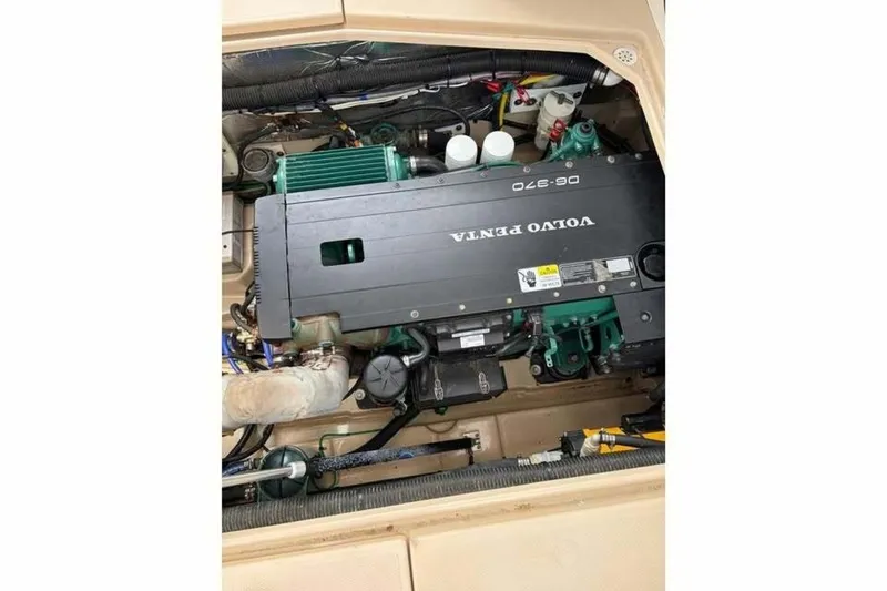 Slide: The Image of Cutwater C-30 Sedan 2014 - 6850528