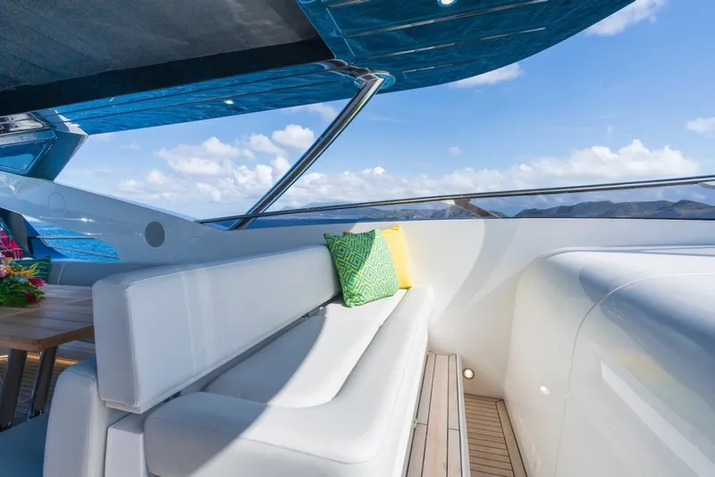 Slide: The Image of Sunseeker 95 Yacht 2024 - 6848762