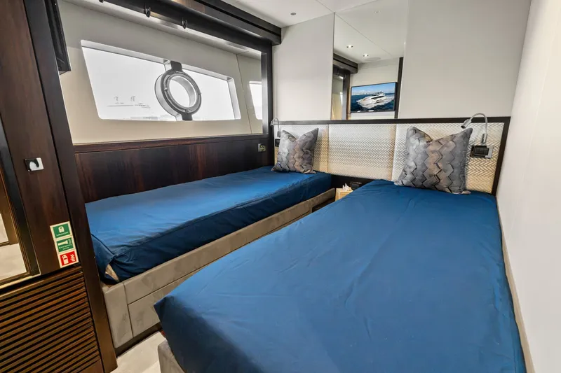 Slide: The Image of Sunseeker 95 Yacht 2024 - 7463047