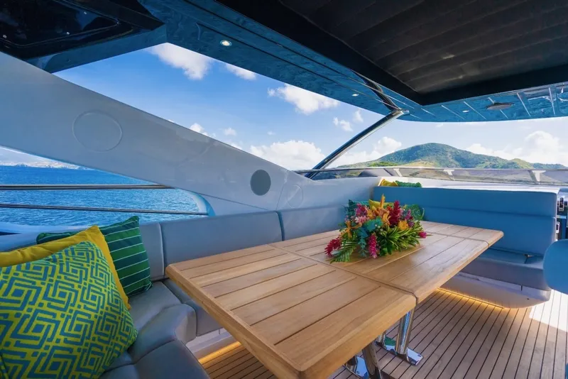 Slide: The Image of Sunseeker 95 Yacht 2024 - 6848765