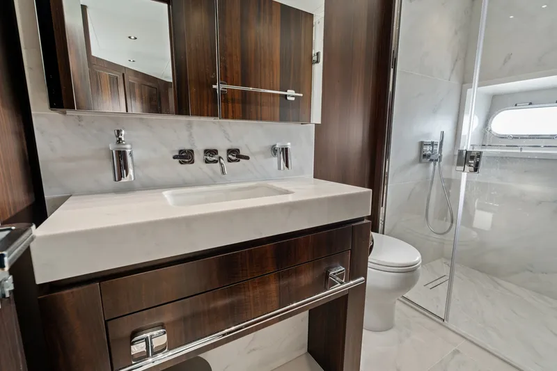 Slide: The Image of Sunseeker 95 Yacht 2024 - 7463035