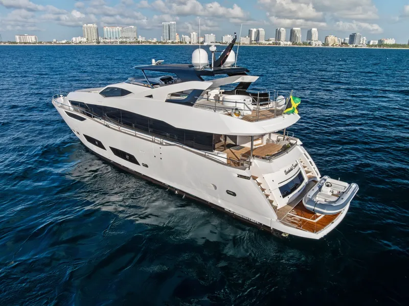 Slide: The Image of Sunseeker 95 Yacht 2024 - 7462855
