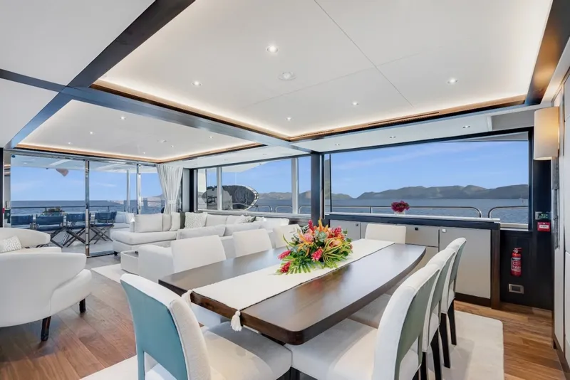 Slide: The Image of Sunseeker 95 Yacht 2024 - 6848737