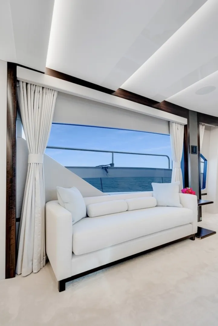 Slide: The Image of Sunseeker 95 Yacht 2024 - 6848741