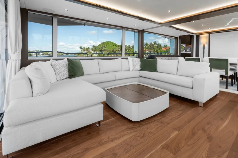 Slide: The Image of Sunseeker 95 Yacht 2024 - 7462925