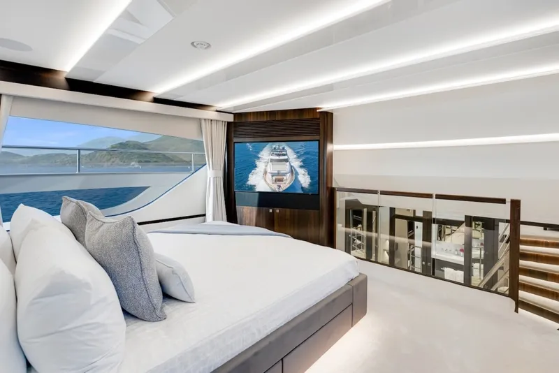 Slide: The Image of Sunseeker 95 Yacht 2024 - 6848739