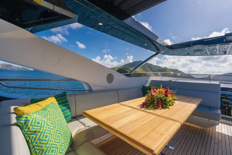 Slide: The Image of Sunseeker 95 Yacht 2024 - 6848768