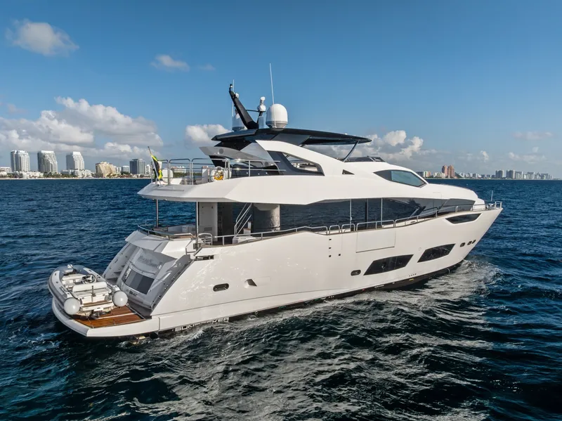 Slide: The Image of Sunseeker 95 Yacht 2024 - 7462856