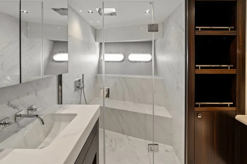 Slide: The Image of Sunseeker 95 Yacht 2024 - 7463011