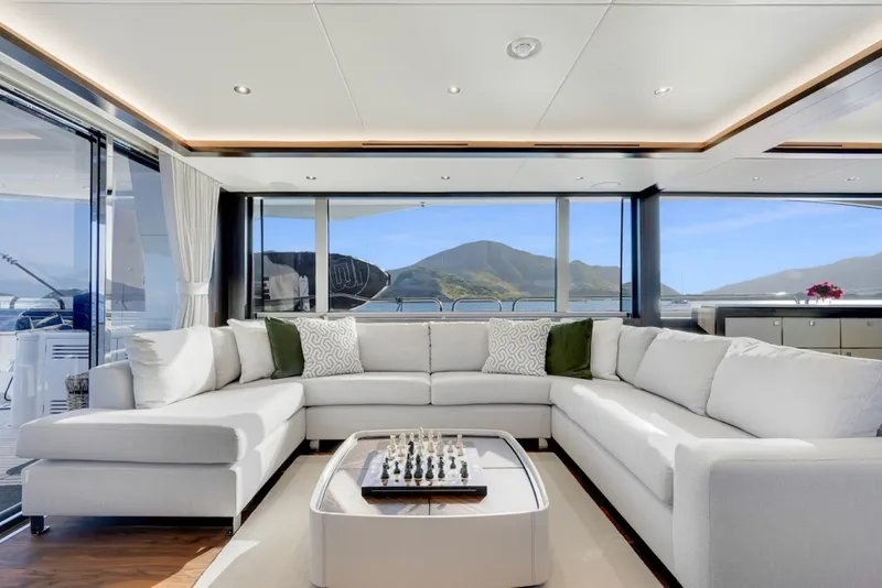 Slide: The Image of Sunseeker 95 Yacht 2024 - 6848734