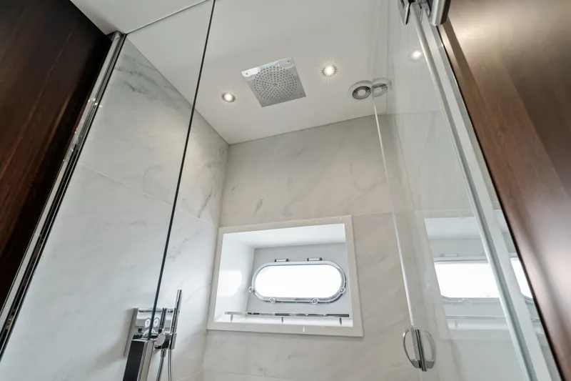 Slide: The Image of Sunseeker 95 Yacht 2024 - 7463041