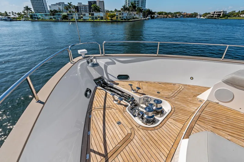 Slide: The Image of Sunseeker 95 Yacht 2024 - 7462879