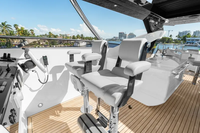 Slide: The Image of Sunseeker 95 Yacht 2024 - 7462873