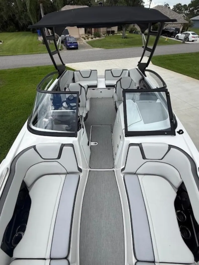 Slide: The Image of Yamaha 24 2025 - 6848863