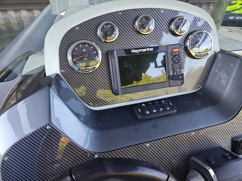 Slide: The Image of Helm w/ Raymarine - 6849330