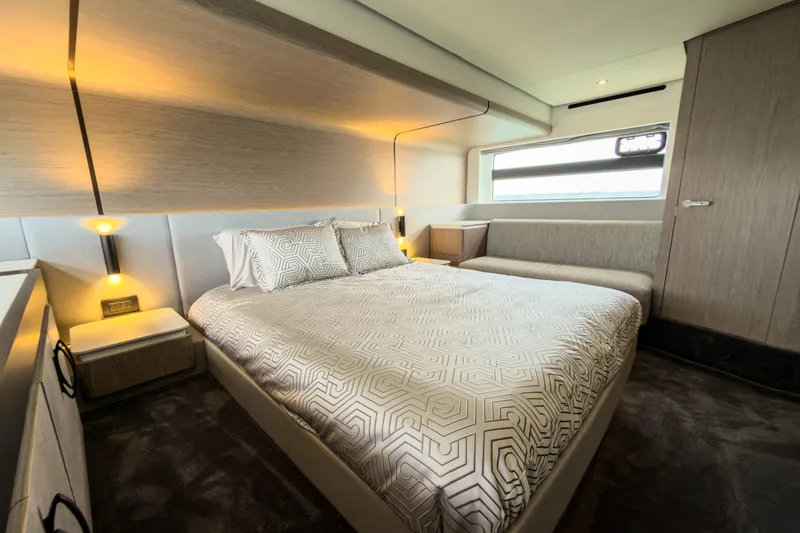Slide: The Image of Azimut FLY 53 2025 - 6851089