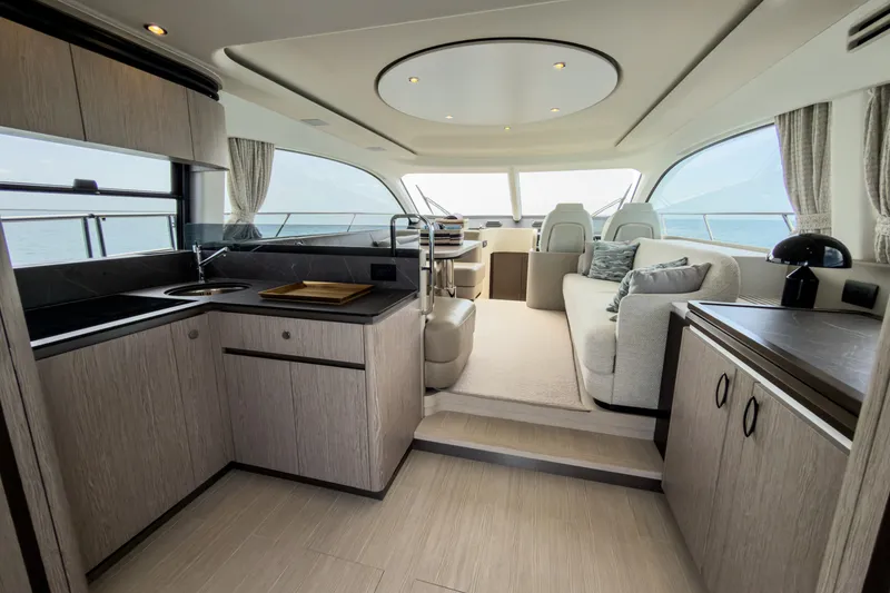 Slide: The Image of Azimut FLY 53 2025 - 6851072
