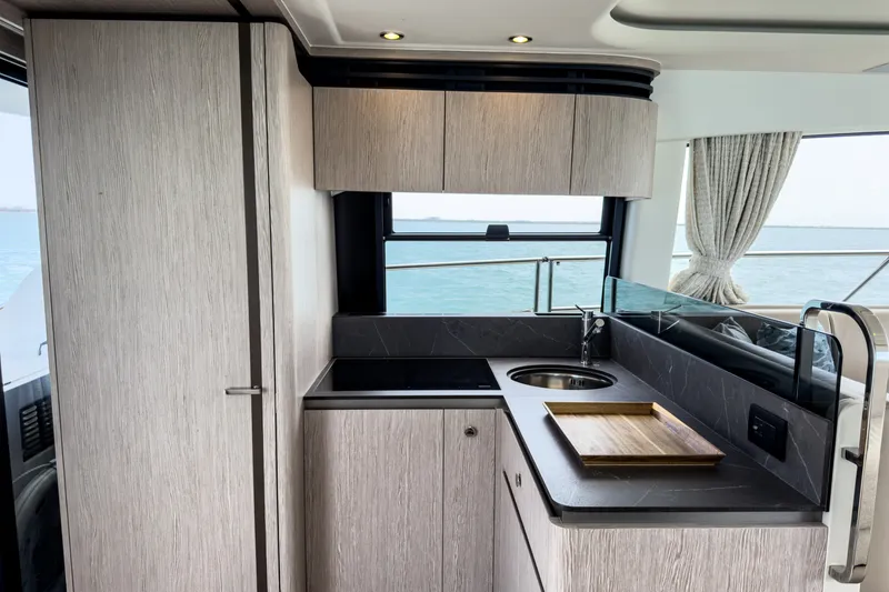 Slide: The Image of Azimut FLY 53 2025 - 6851082