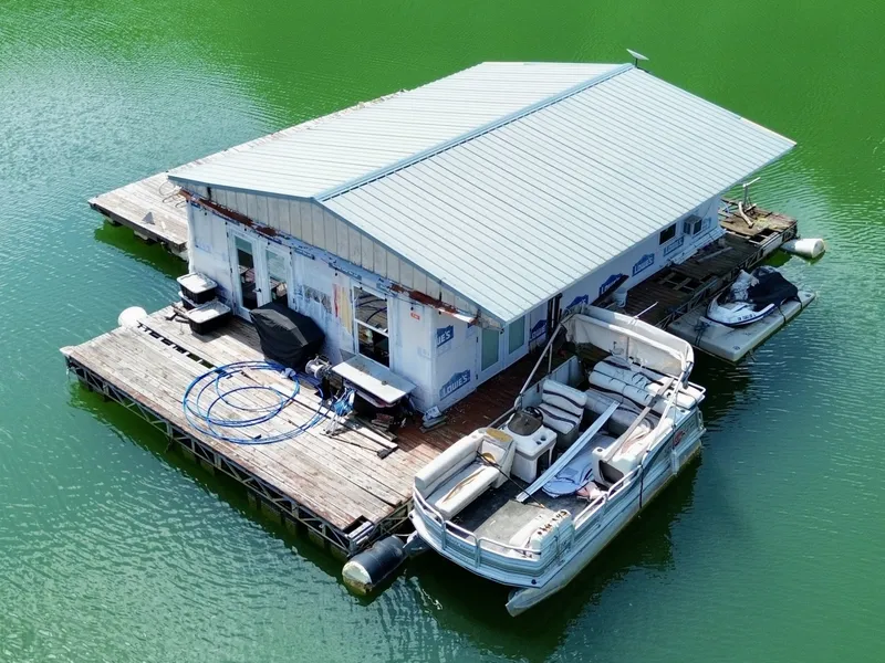 Slide: The Image of Custom 22 x 30 Floating Cabin - Approx 660sqft 2000 - 6852175