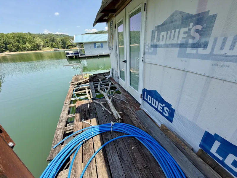 Slide: The Image of Custom 22 x 30 Floating Cabin - Approx 660sqft 2000 - 6852235