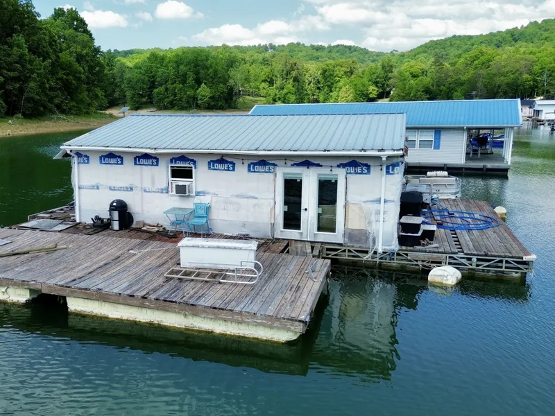 Slide: The Image of Custom 22 x 30 Floating Cabin - Approx 660sqft 2000 - 6852194