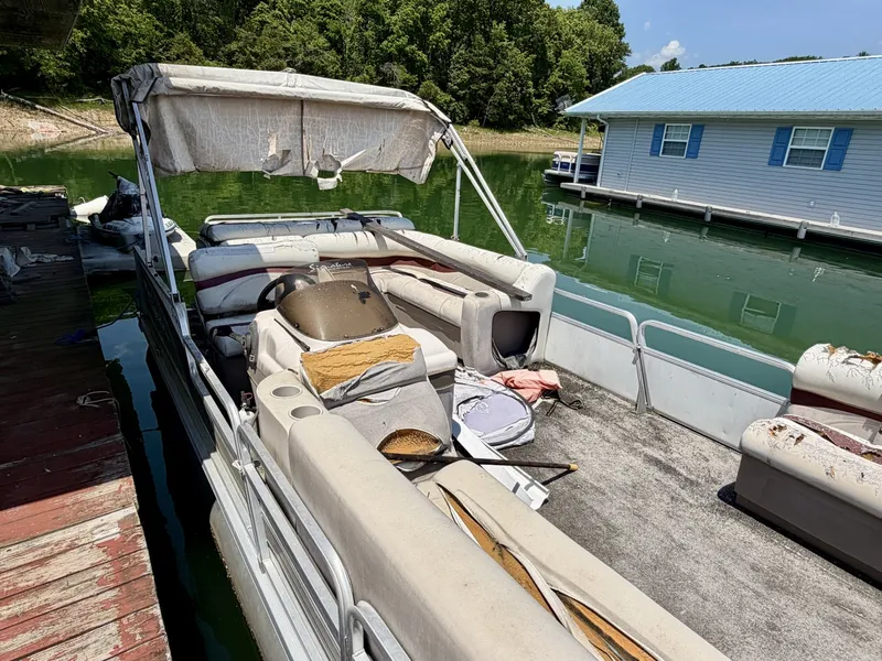 Slide: The Image of Custom 22 x 30 Floating Cabin - Approx 660sqft 2000 - 6852251