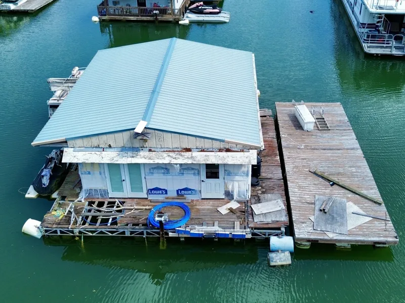Slide: The Image of Custom 22 x 30 Floating Cabin - Approx 660sqft 2000 - 6852180