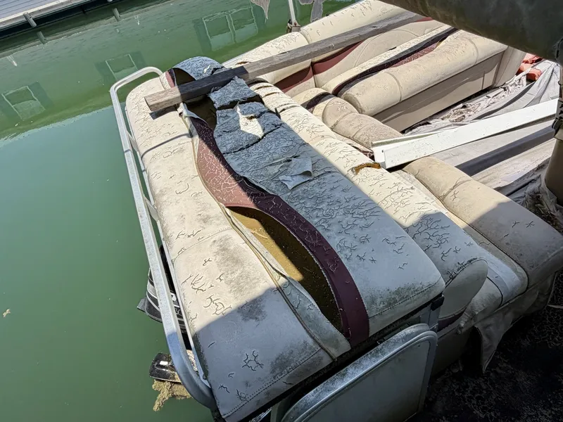 Slide: The Image of Custom 22 x 30 Floating Cabin - Approx 660sqft 2000 - 6852256