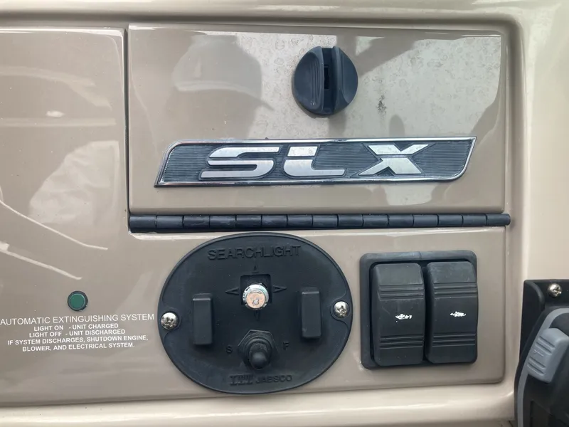 Slide: The Image of Sea Ray 270 SLX 2011 - 6853001