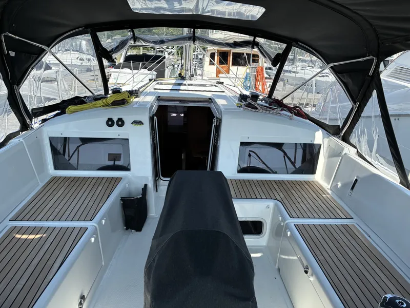 Slide: The Image of Jeanneau Sun Odyssey 440 2024 - 6853025
