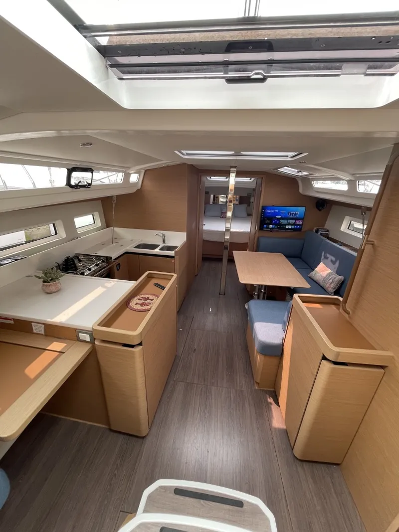 Slide: The Image of Jeanneau Sun Odyssey 440 2024 - 6853040