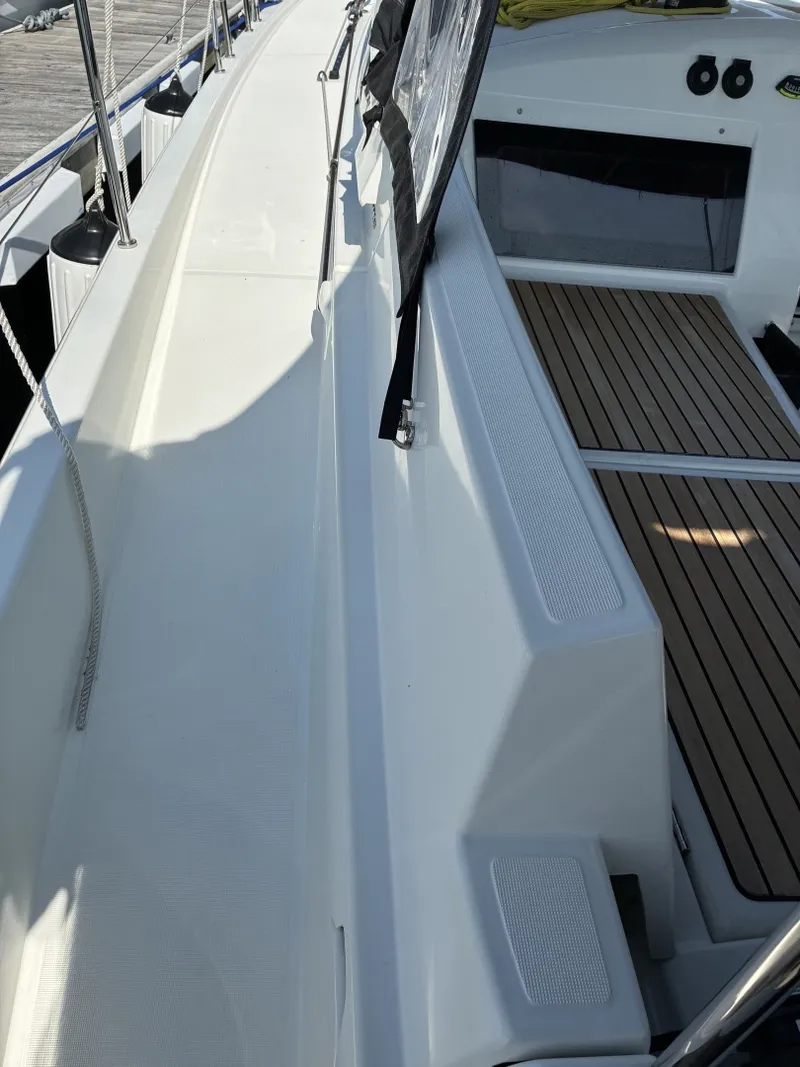 Slide: The Image of Jeanneau Sun Odyssey 440 2024 - 6853023