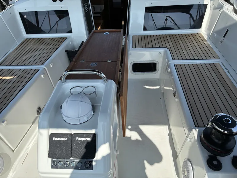 Slide: The Image of Jeanneau Sun Odyssey 440 2024 - 6853024