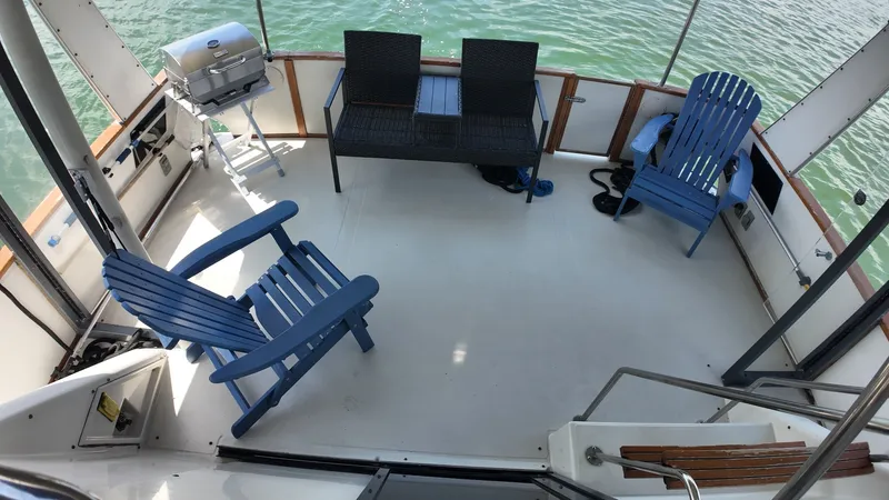 Slide: The Image of Sea Ray 410 Aft Cabin 1987 - 6853388