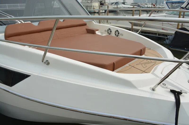 Slide: The Image of NX Boats 350 Maximus 2027 - 6854129