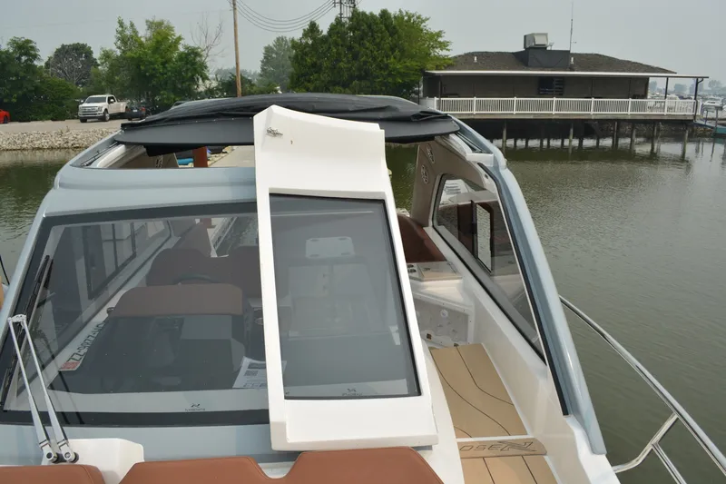 Slide: The Image of NX Boats 350 Maximus 2027 - 6854127