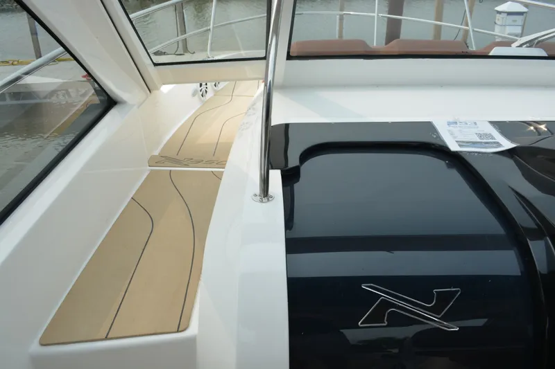 Slide: The Image of NX Boats 350 Maximus 2027 - 6854144