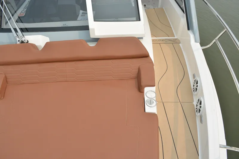 Slide: The Image of NX Boats 350 Maximus 2027 - 6854128