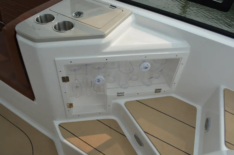 Slide: The Image of NX Boats 350 Maximus 2027 - 6854143